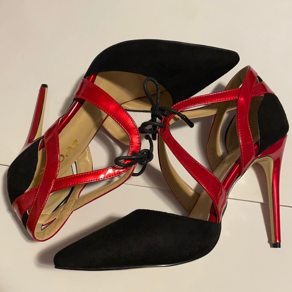 AOOAR Red & Black High Heels (Size 8)